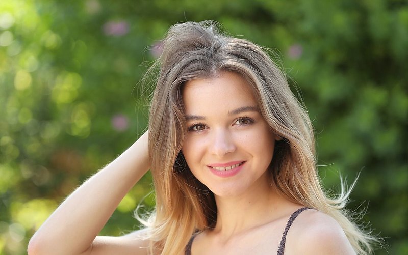 Яна, 20 лет, 1 размер груди